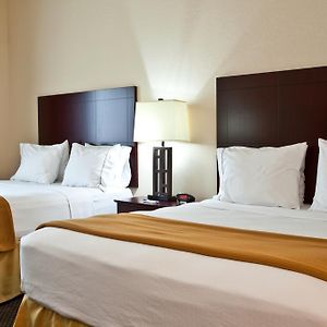 Standard Queen Room Two Queen Beds Extra Floor Space